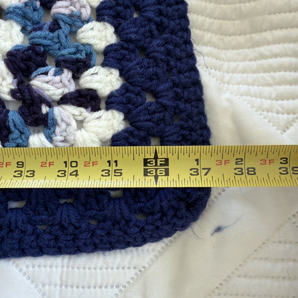 Vintage Hand Crochet Blue/white Small Throw Blanket 48in X 37in GWB002 - Picture 10 of 10